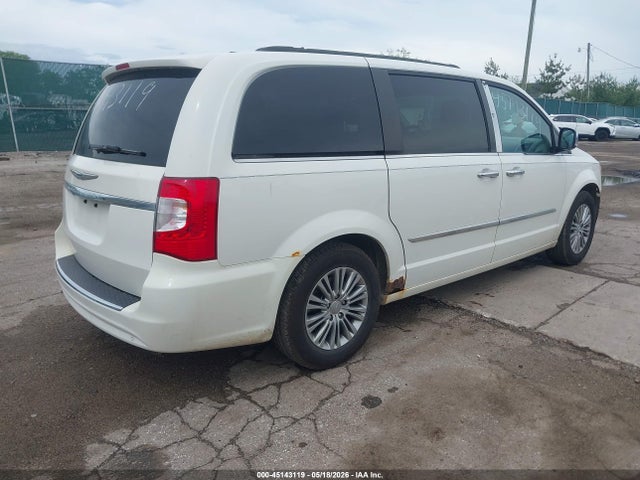 Chrysler Town & Country Touring-l