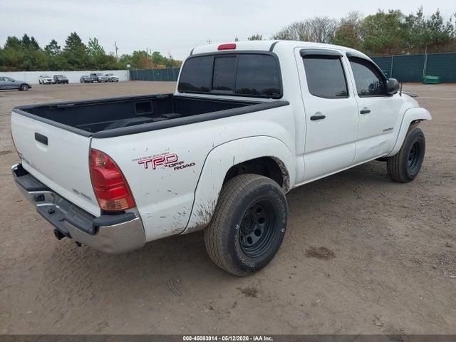 Toyota Tacoma Base V6