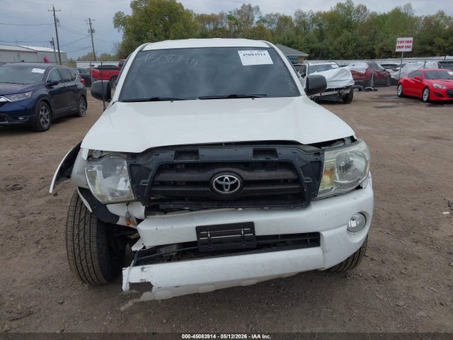 Toyota Tacoma Base V6