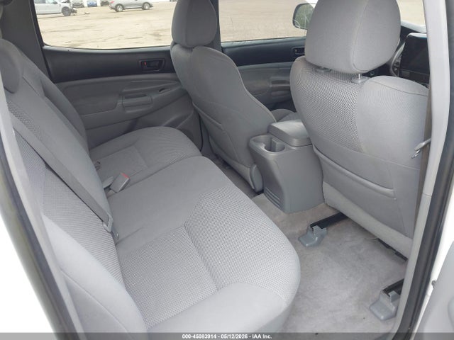 Toyota Tacoma Base V6