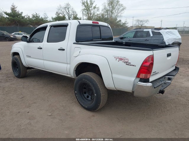 Toyota Tacoma Base V6