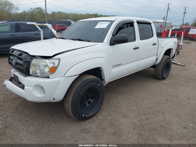Toyota Tacoma Base V6