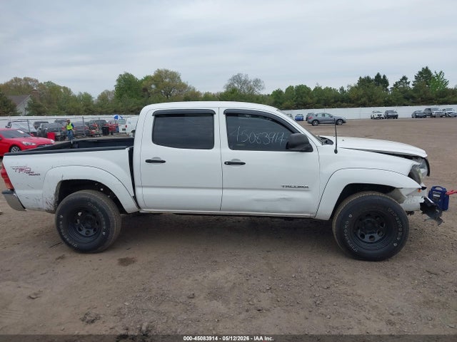 Toyota Tacoma Base V6