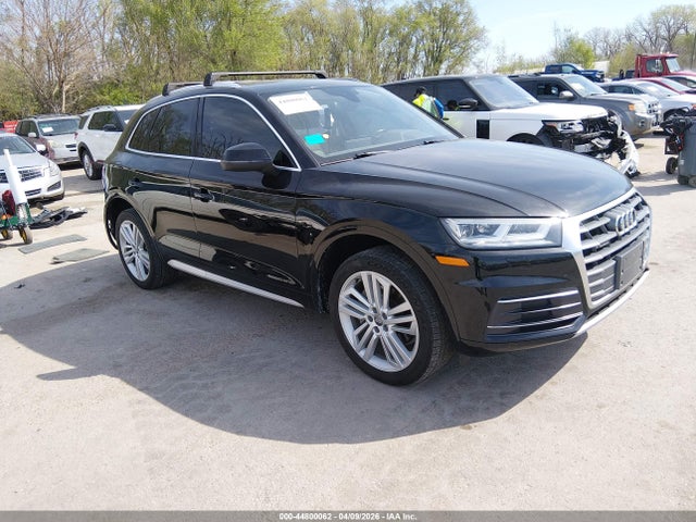 Salvage Audi Q5 Image