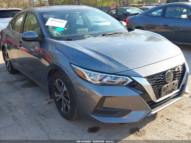 Salvage Nissan Sentra Image