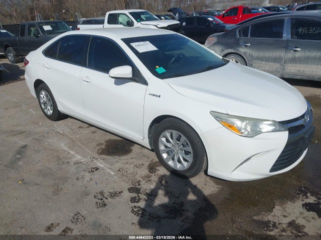 Salvage Toyota Camry Image