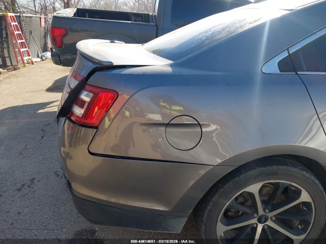 Ford Taurus Sel