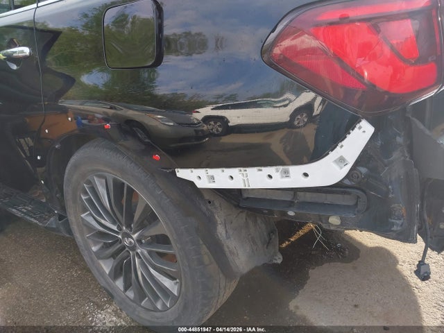 INFINITI Qx Premium Select