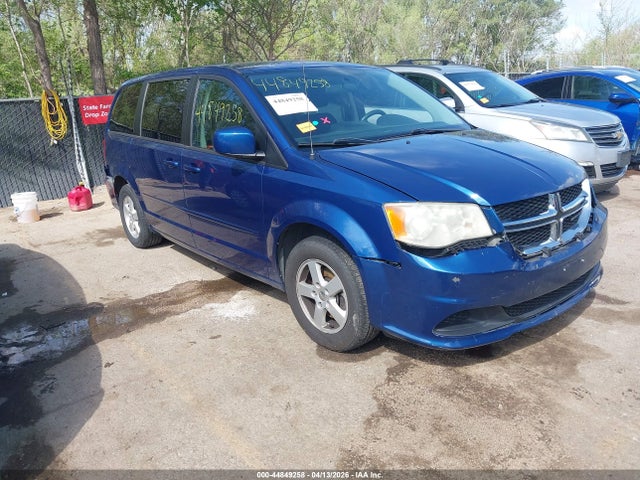 Salvage Dodge Grand Caravan Image