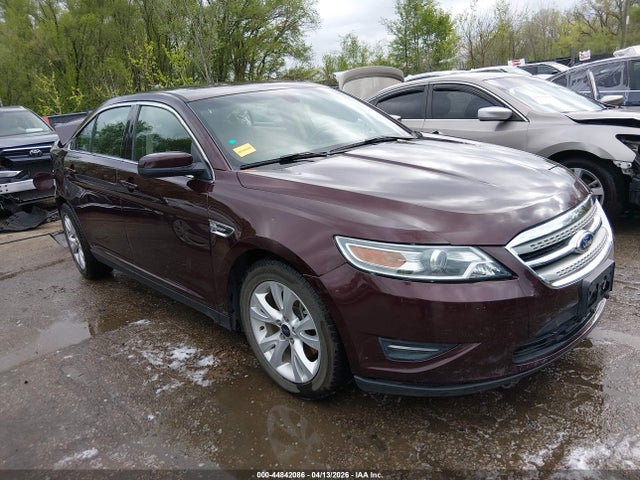 Salvage Ford Taurus Image