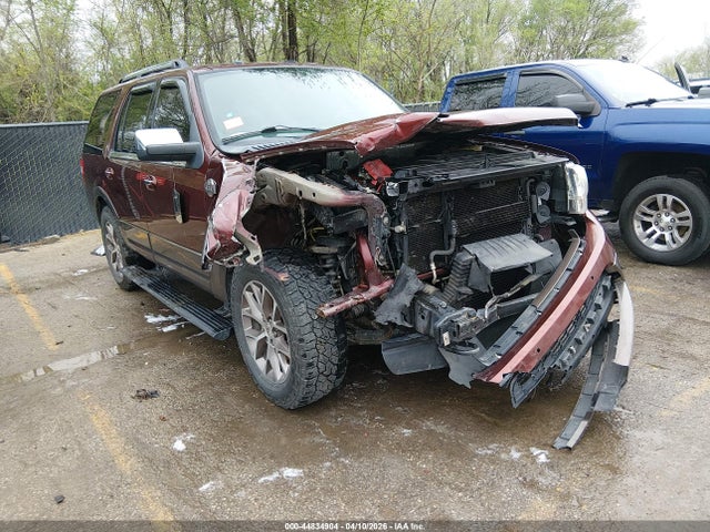 Salvage Ford Expedition Image