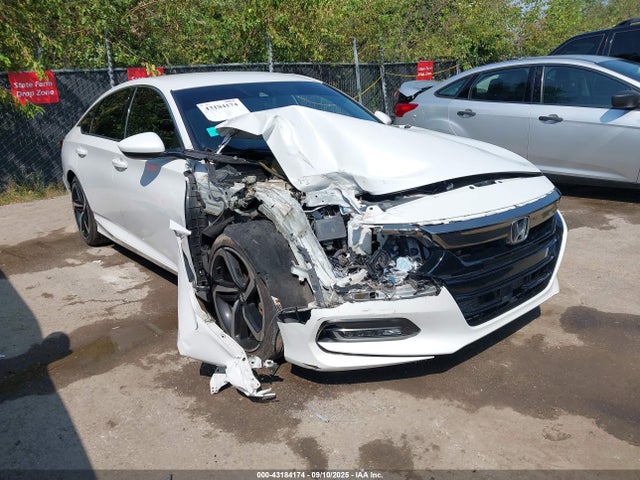 Salvage Honda Accord Image