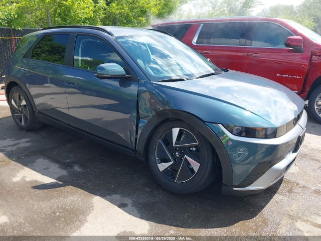 Salvage Hyundai Ioniq Image