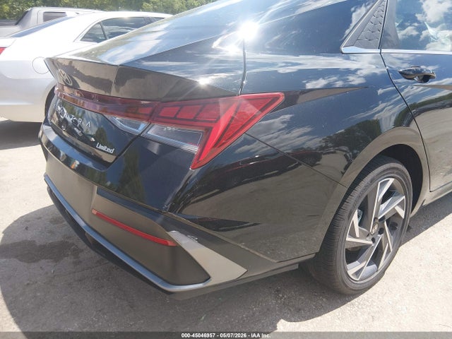 Hyundai ELANTRA Limited