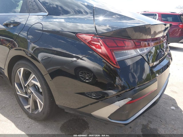 Hyundai ELANTRA Limited