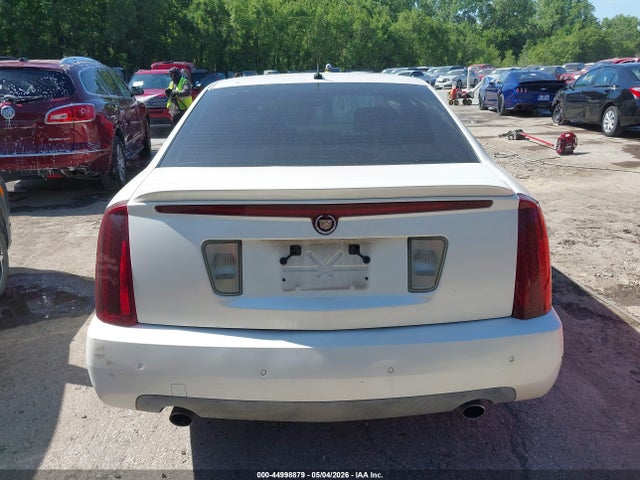 Cadillac STS V8