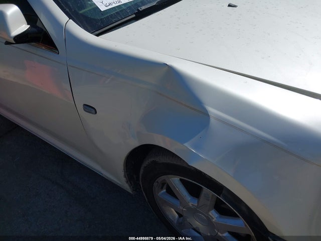 Cadillac STS V8