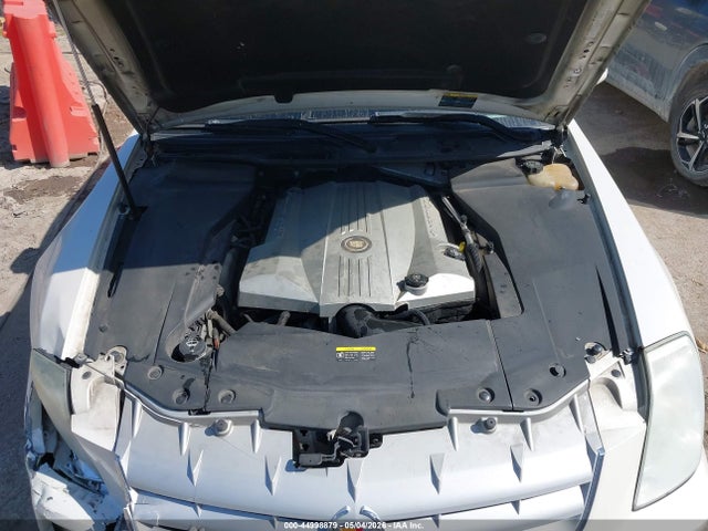 Cadillac STS V8