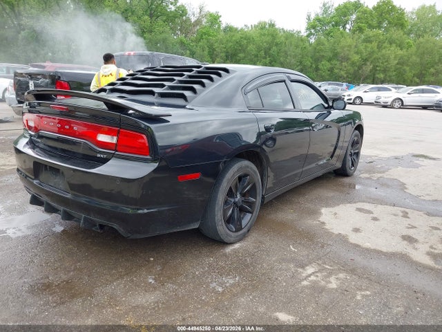 Dodge Charger Sxt