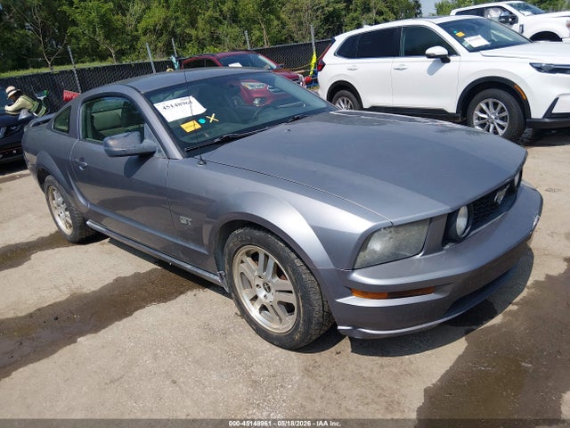 Salvage Ford Mustang Image