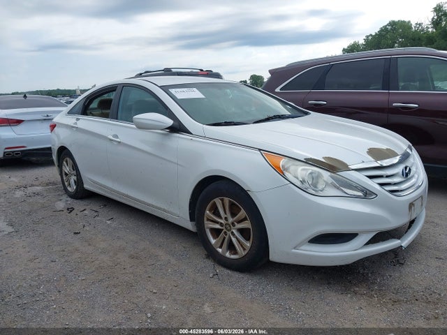 Salvage Hyundai SONATA Image