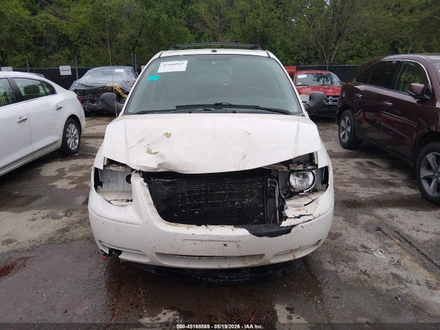 Chrysler Town & Country Touring