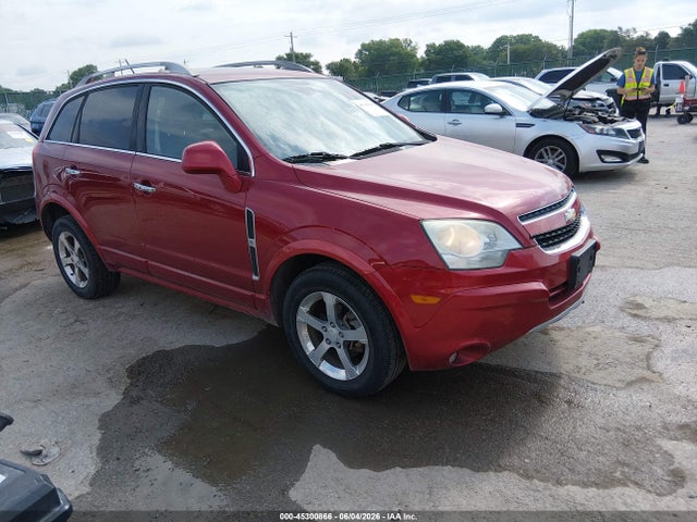 Salvage Chevrolet Captiva Image