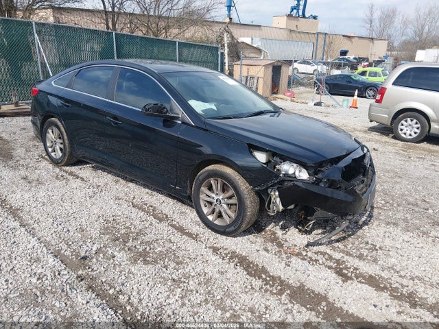 Salvage Hyundai SONATA Image
