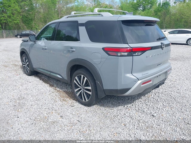 Nissan Pathfinder Platinum 4wd