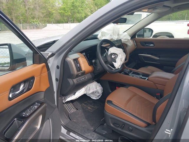 Nissan Pathfinder Platinum 4wd