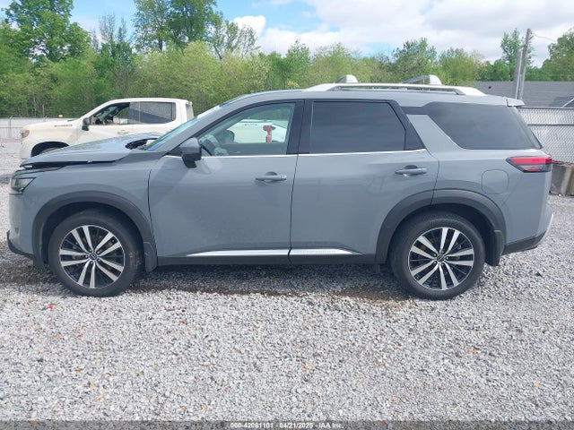 Nissan Pathfinder Platinum 4wd