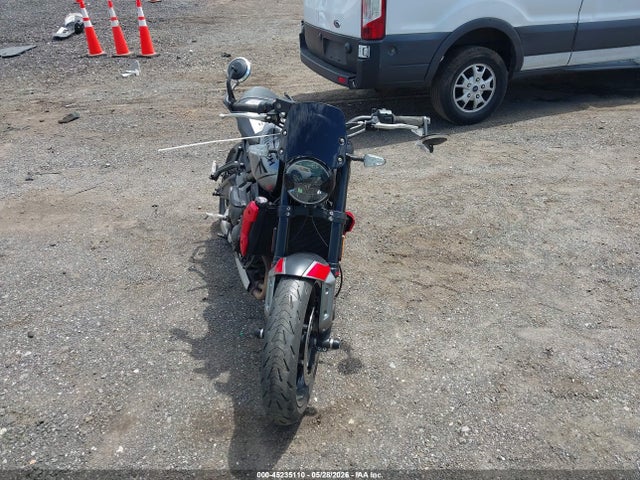 Triumph Trident 660