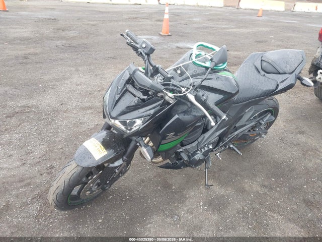 Kawasaki Zr800 B
