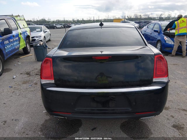Chrysler 300 Anniversary Edition