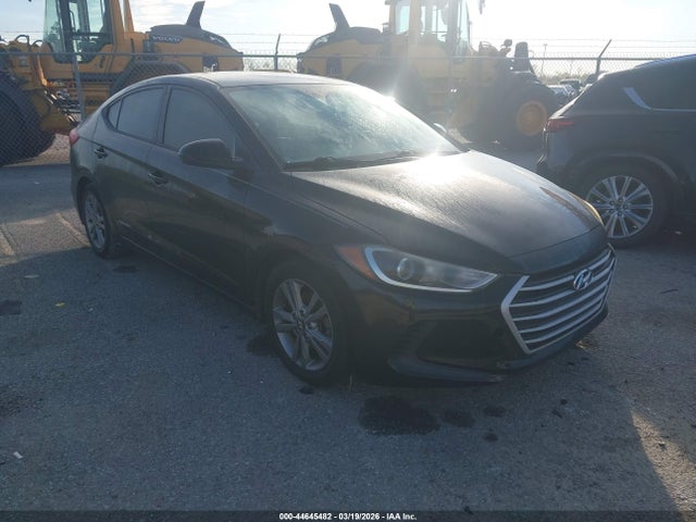 Salvage Hyundai ELANTRA Image