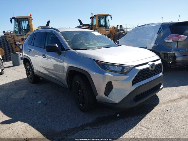 Salvage Toyota RAV4 Image