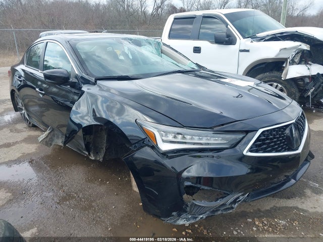 Salvage Acura ILX Image