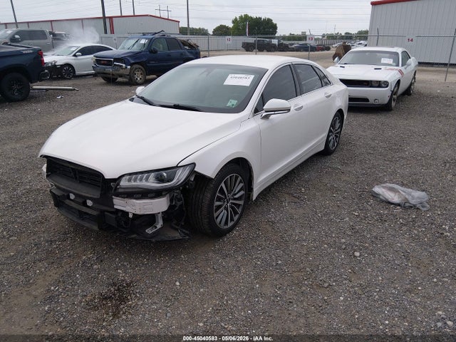 Lincoln MKZ Standard