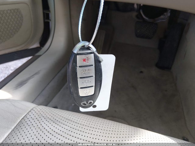 INFINITI M37