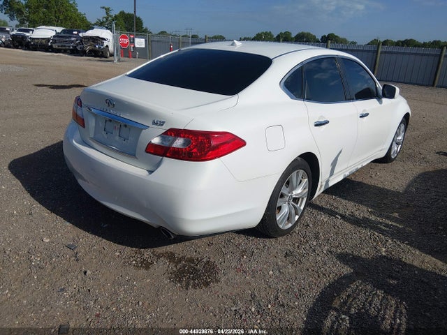 INFINITI M37
