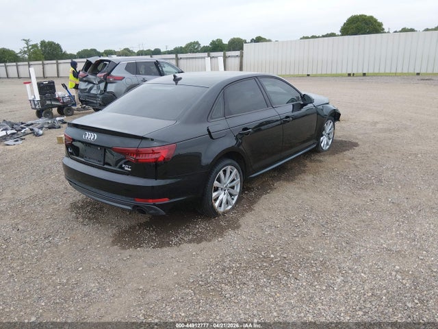 Audi A4 2.0t Ultra Premium