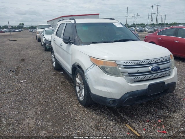 Salvage Ford Explorer Image