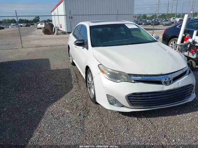 Salvage Toyota Avalon Image