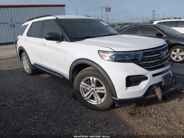 Salvage Ford Explorer Image