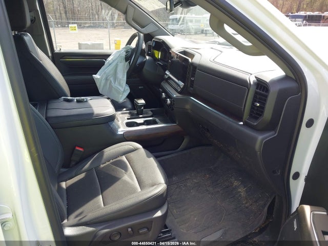 GMC Sierra 1500 4wd  Short Box Slt