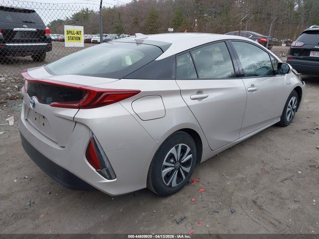 Toyota Prius Prime Plus