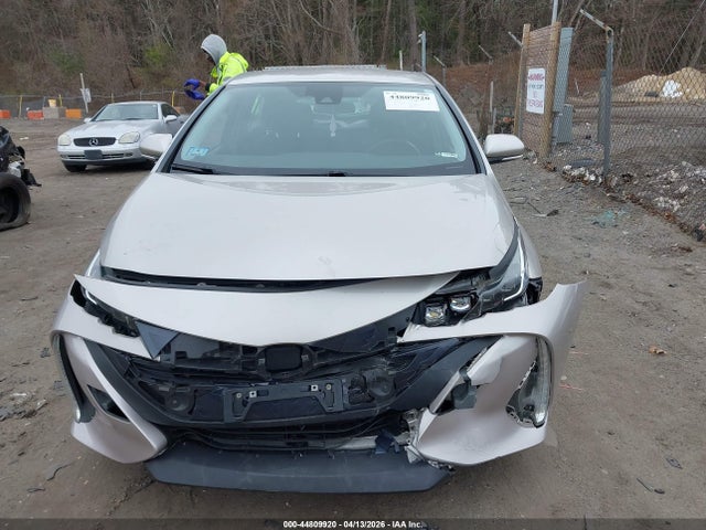 Toyota Prius Prime Plus
