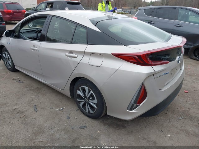 Toyota Prius Prime Plus