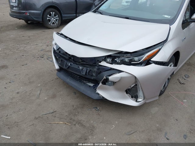 Toyota Prius Prime Plus