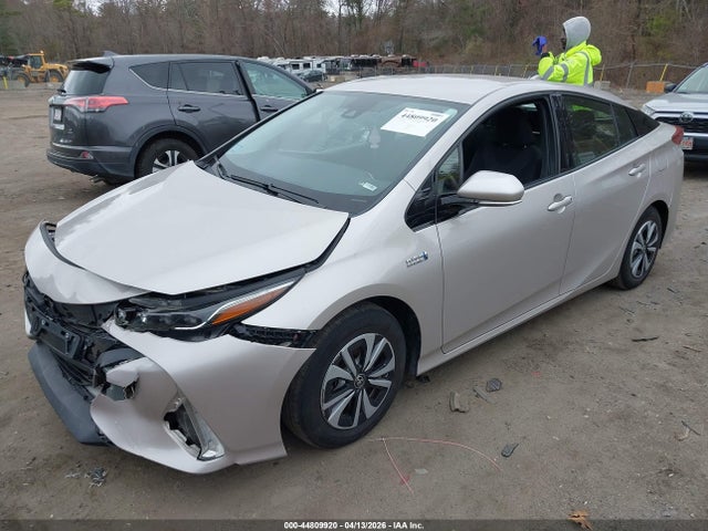 Toyota Prius Prime Plus
